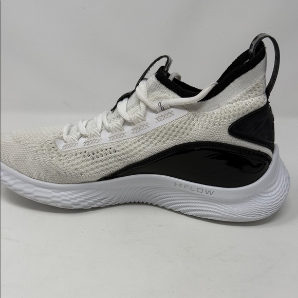 Under Armour Team Curry White Black Sneakers size 5.5 - Picture 5 of 9